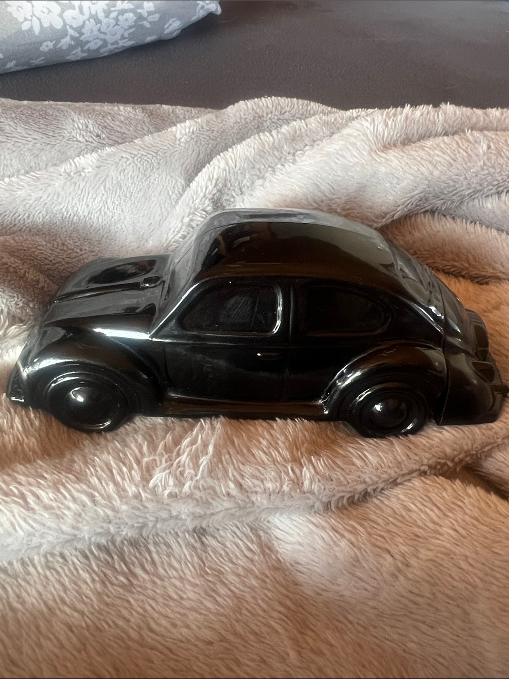 Avon Black Glass 1970’s Wild Country Vintage Volkswagen Beetle Decanter,good con